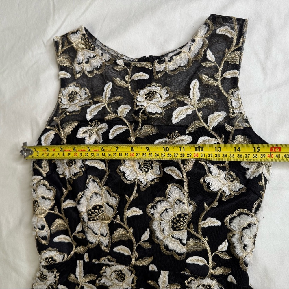 David Meister Black Floral Embroidered Gown Size 8 - Picture 8 of 12